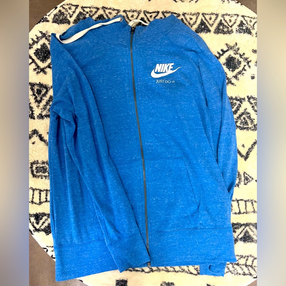 Nike lightweight hooded zip-up sweatshirt.  Size Large.